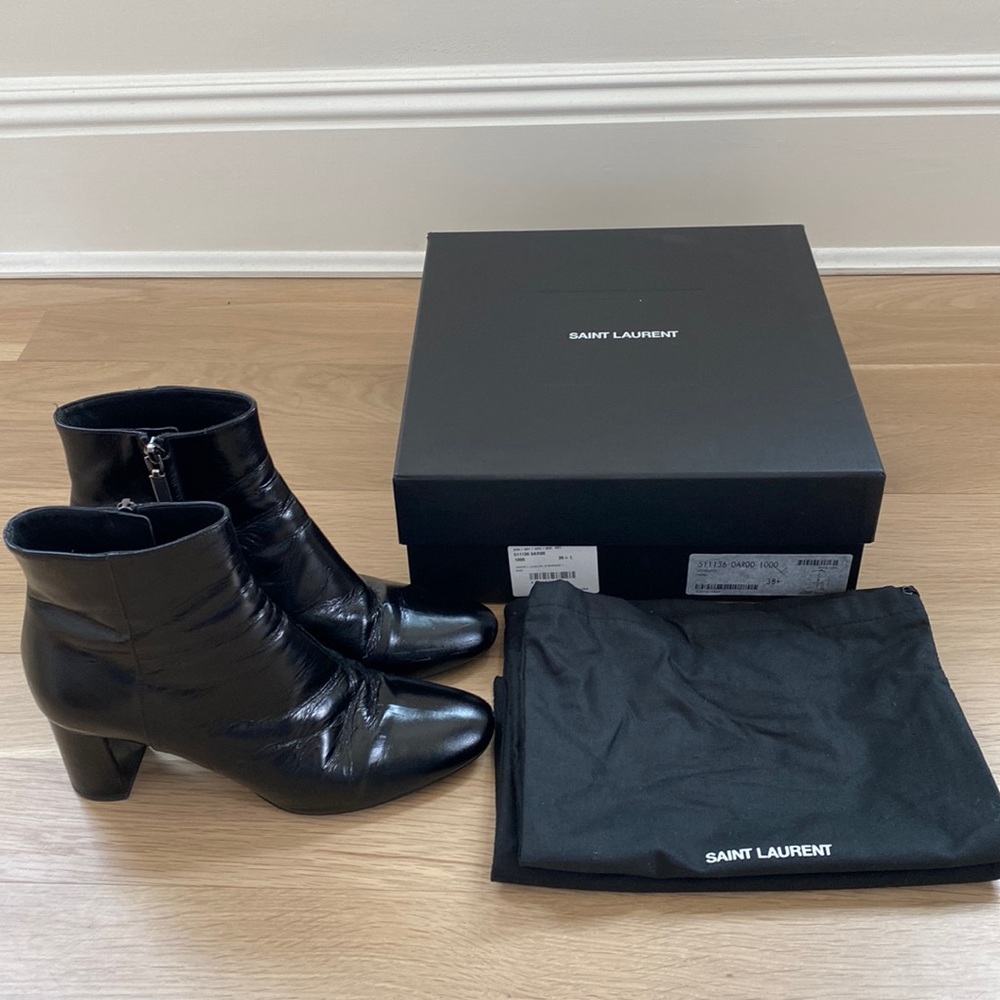 Saint Laurent LOULOU Booties, Black, Size 38.5
